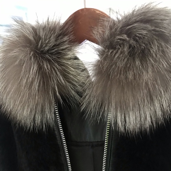Brand new fur vest - Picture 2 of 7